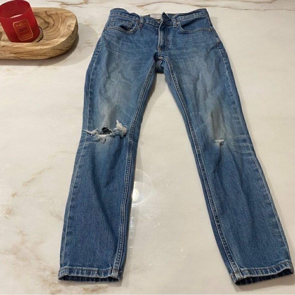 Everlane‎ Distressed Jeans medium wash size 26